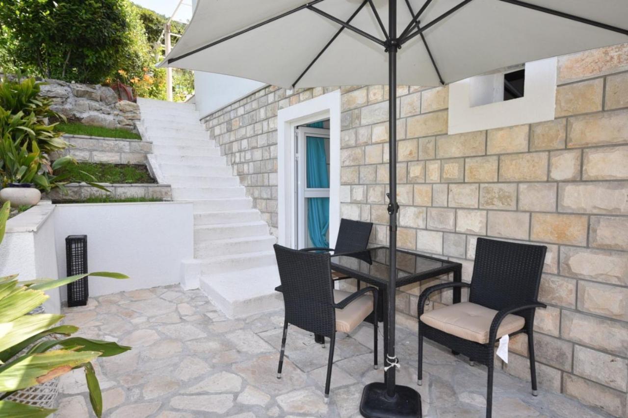 Apartman Taraca Villa Knezevic تْشيرسيك نوفي المظهر الخارجي الصورة