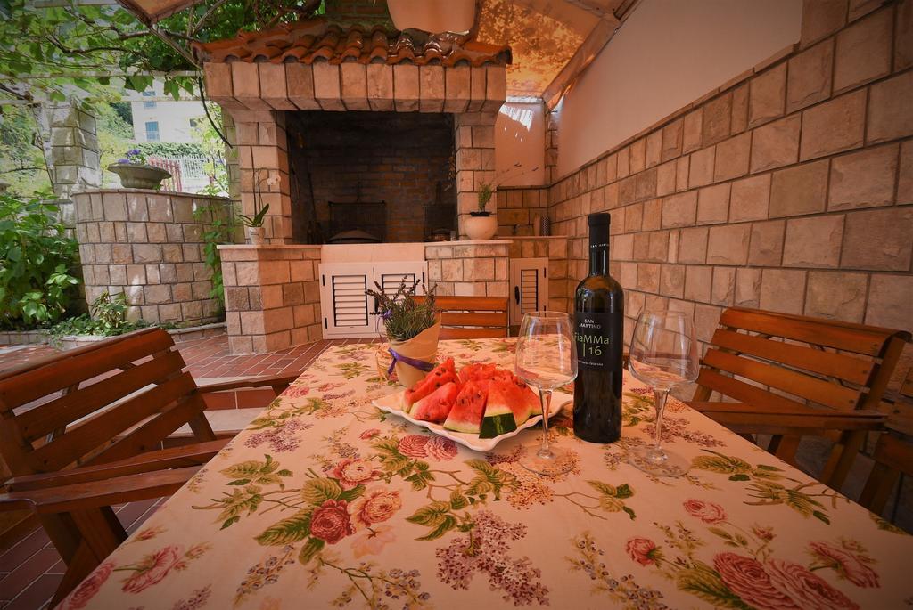Apartman Taraca Villa Knezevic تْشيرسيك نوفي المظهر الخارجي الصورة